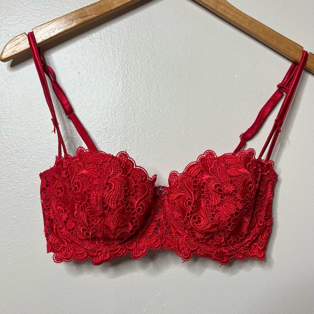 Vintage Victoria Secret Red Lace Bra Size 36C